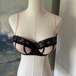 36c pale Pink & Black Lace Padded Underwire Bra can be strapless